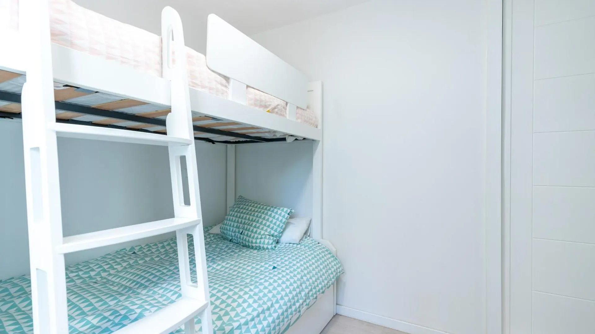 Whitey House In Triana Apartment Seville Spain