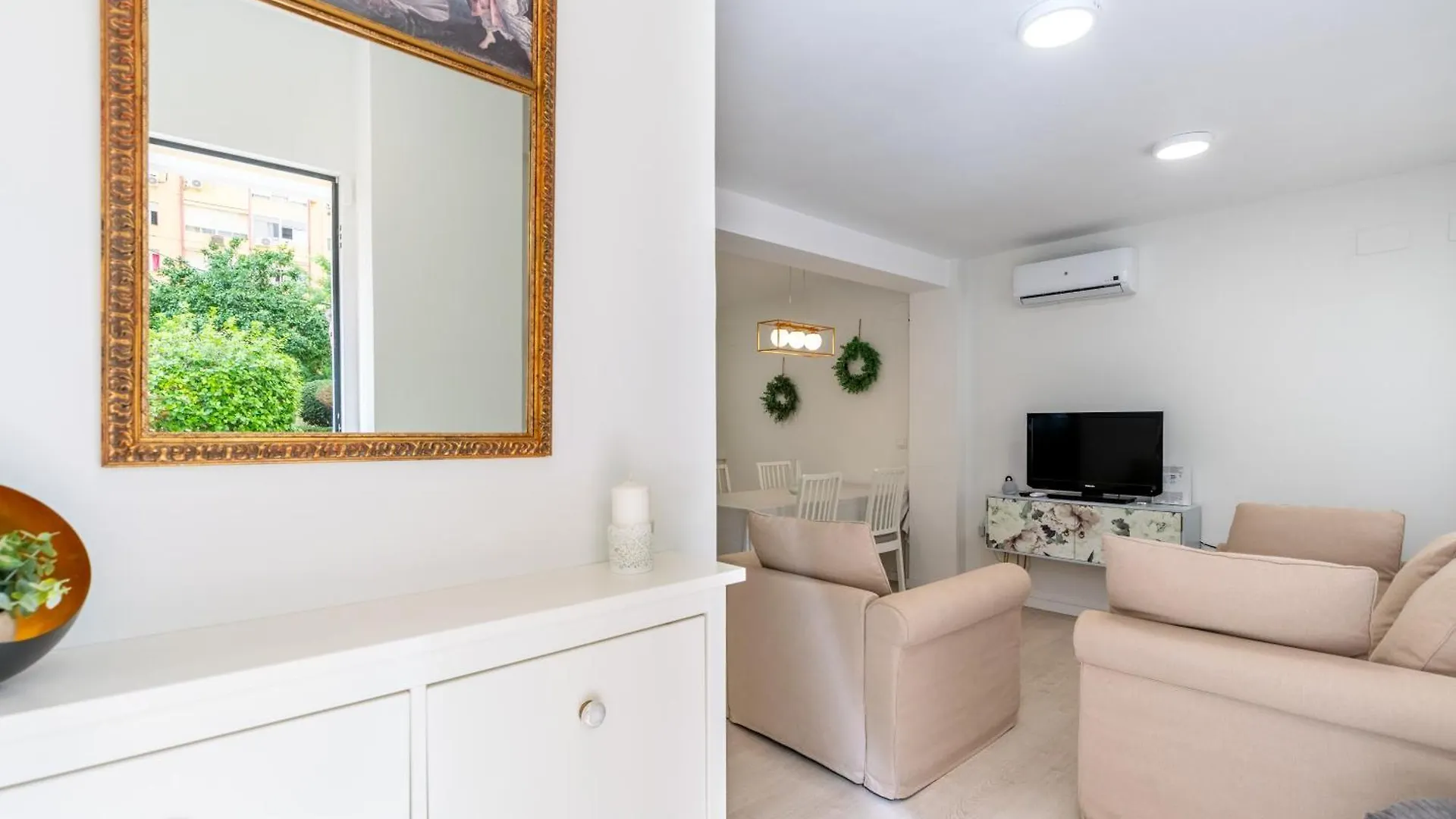 Whitey House In Triana Apartment Seville