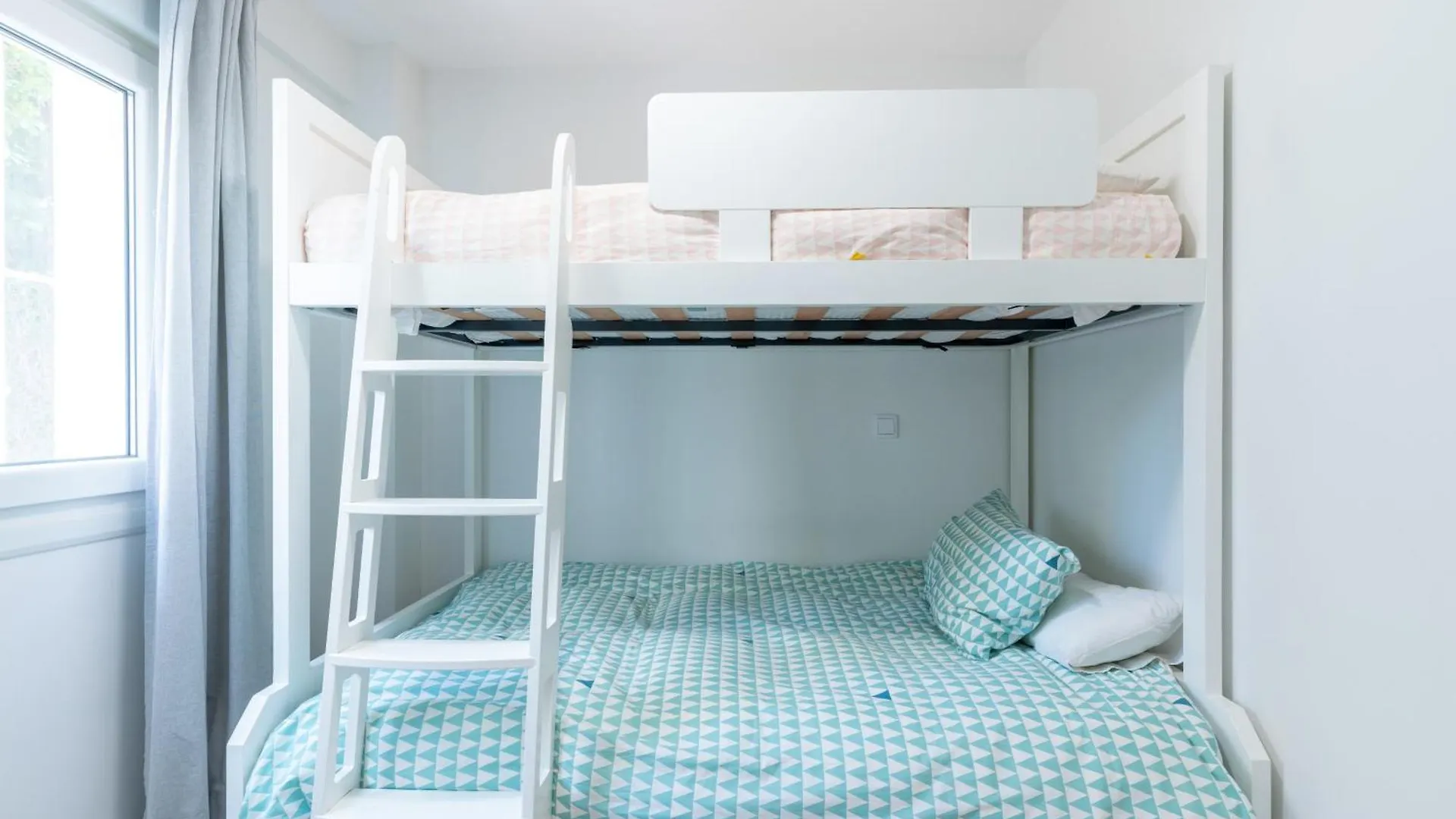 Whitey House In Triana Apartment Seville Spain